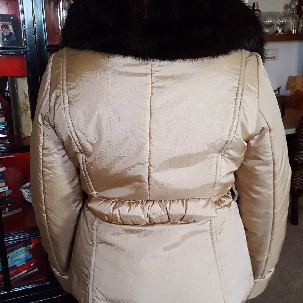 Coat - Picture 3 of 4